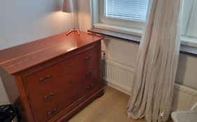 Doktor Forselius Gata 16, The Pink Room Bed And Breakfast